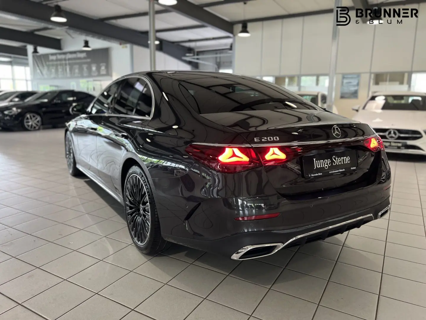 E 200 AMG 360  Keyless AHK 20Zoll Memory dLight