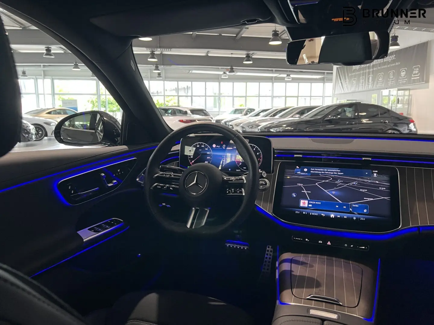 E 200 AMG 360  Keyless AHK 20Zoll Memory dLight