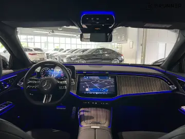 E 200 AMG 360  Keyless AHK 20Zoll Memory dLight