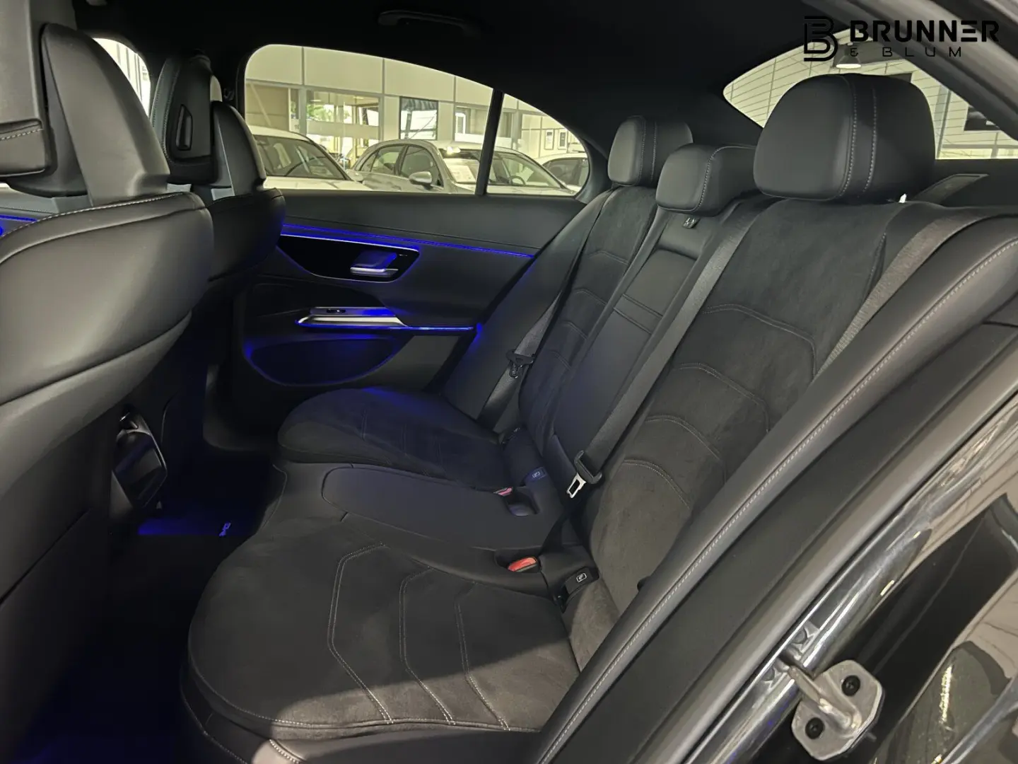 E 200 AMG 360  Keyless AHK 20Zoll Memory dLight