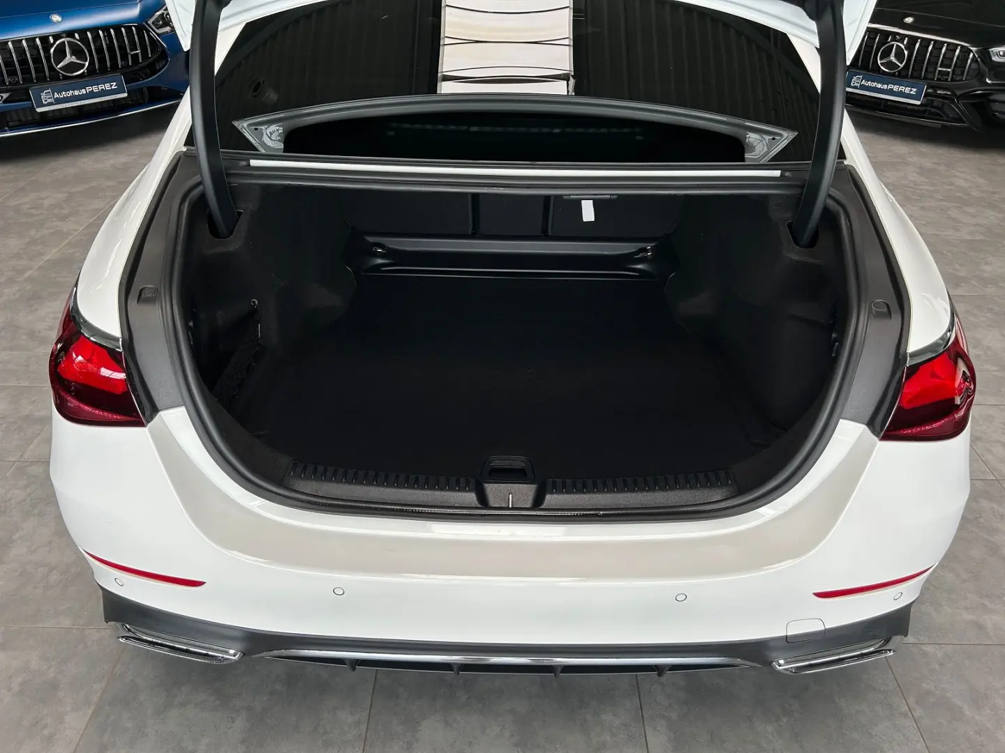 E 200 AMG ADVANCED  STANDHEIZUNG-DISTRONIC-360