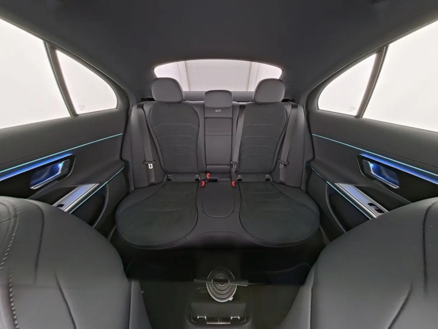 E 300 de 4M AMG Line Advanced Night 360 DISTR