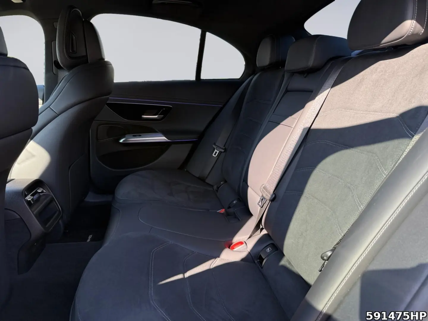 E 200 AMG Limousine  Superscreen Panoramadach