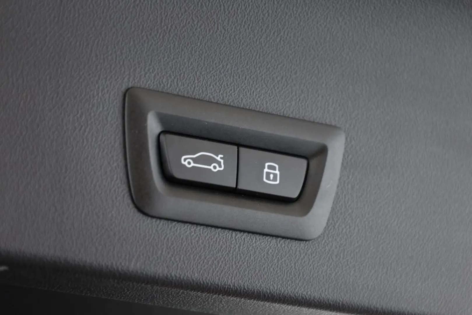 X3 20d xDrive M Sport Pro Matrix Pano HK ACC 20