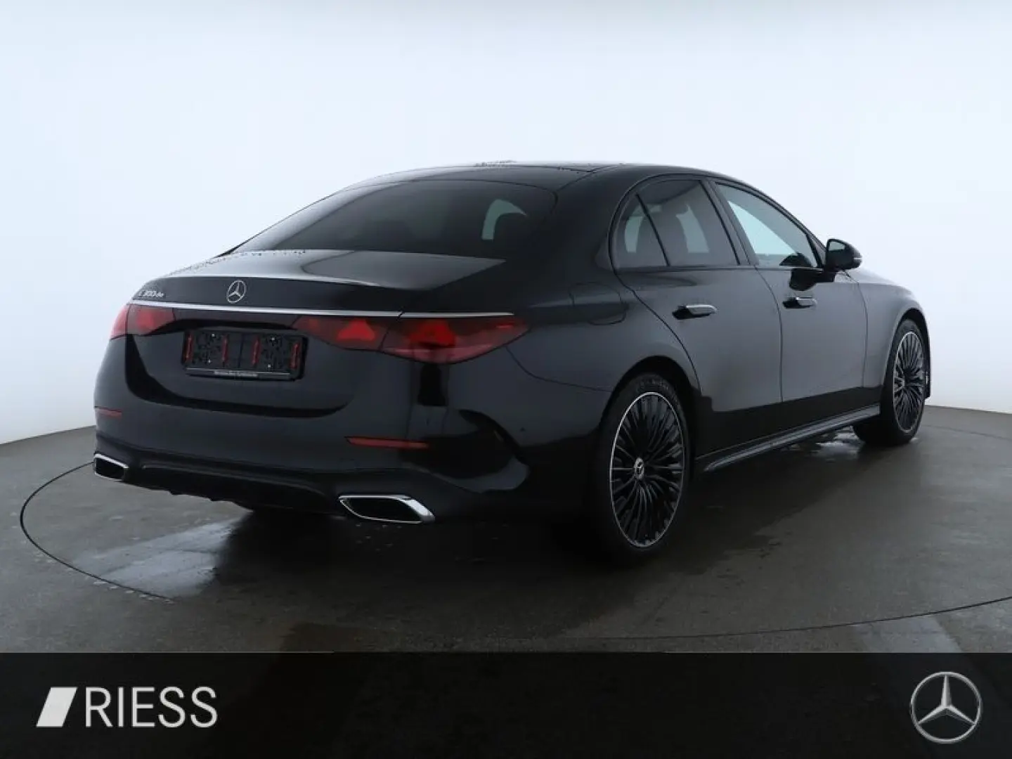 E 300 de Limo AMG Sport Night Distr LED Ambi 20'