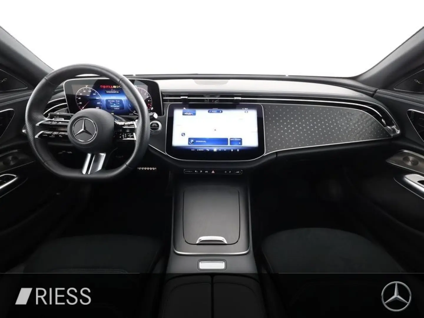 E 300 de Limo AMG Sport Night Distr LED Ambi 20'