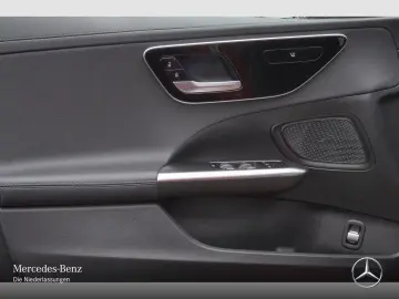 Mercedes-Benz C 200 AMG Avansat LED Kamera
