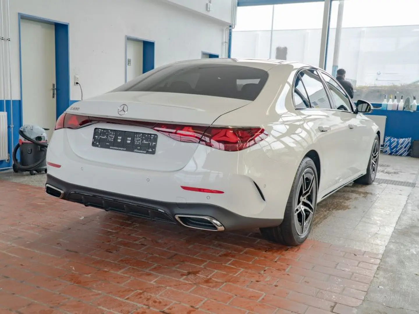 E 200 AMG-Sport DIGITAL Pano Burm Night Distr 19