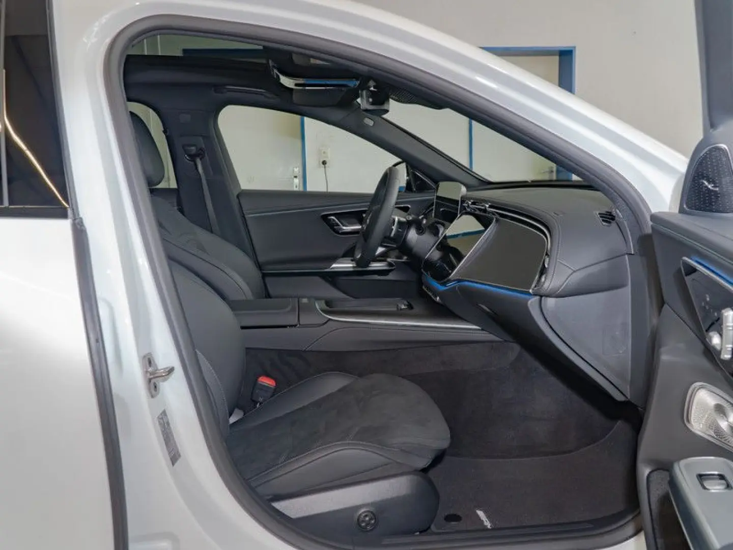 E 200 AMG-Sport DIGITAL Pano Burm Night Distr 19