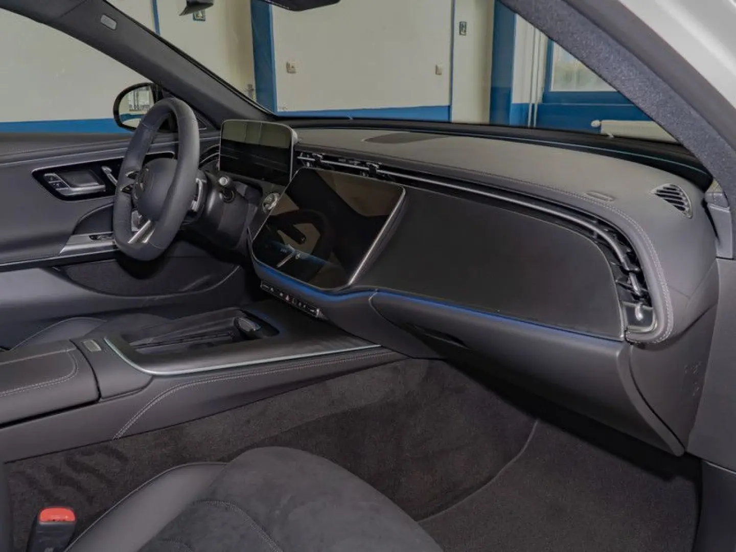 E 200 AMG-Sport DIGITAL Pano Burm Night Distr 19