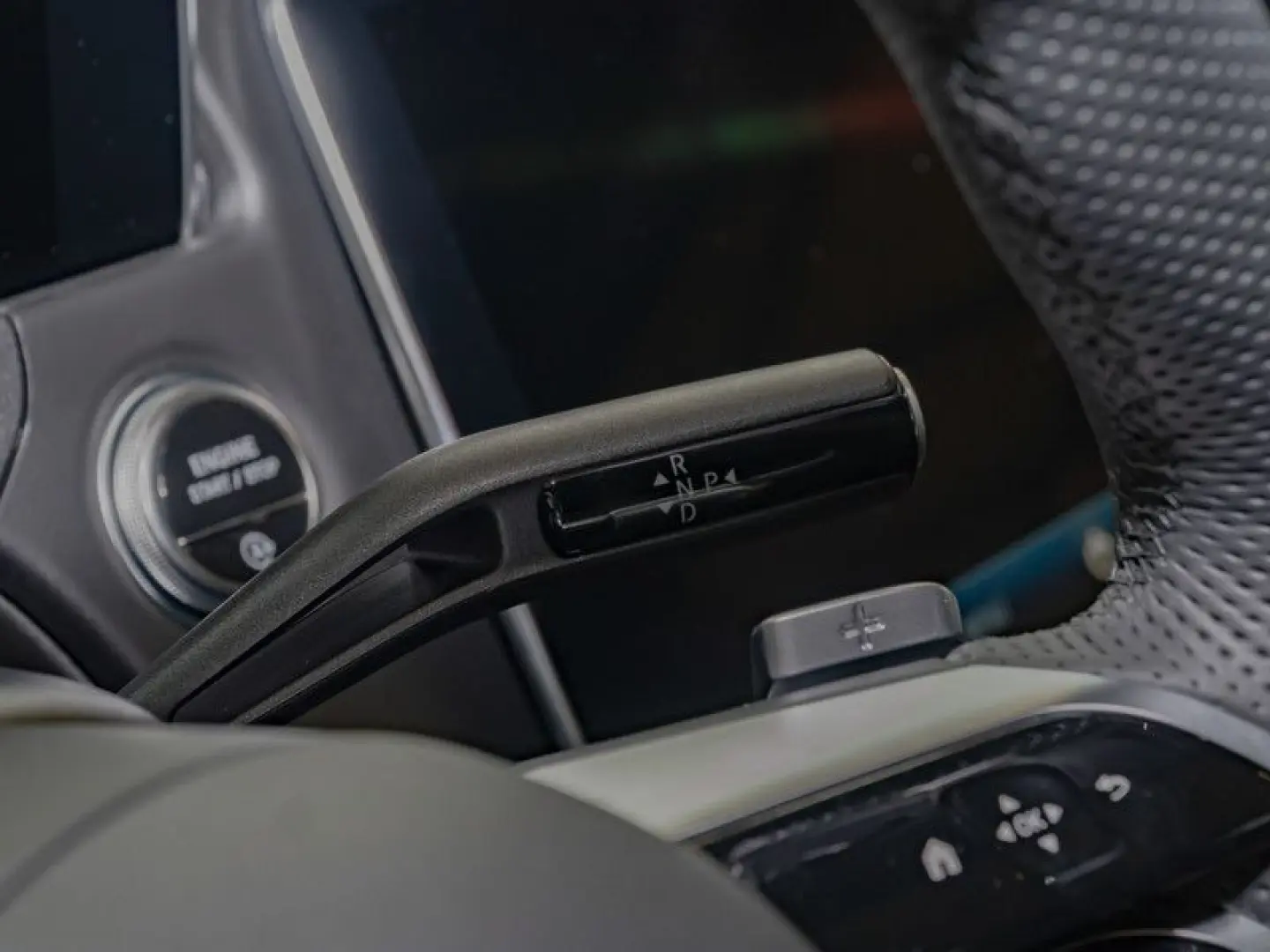 E 200 AMG-Sport DIGITAL Pano Burm Night Distr 19