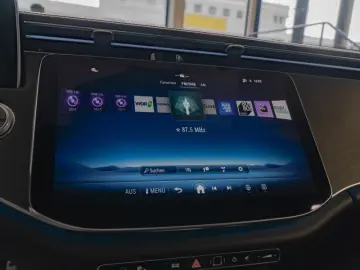 E 200 AMG-Sport DIGITAL Pano Burm Night Distr 19