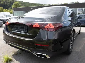 E 450 4M AMG-Sport DIGITAL 360 Pano Distr 19'