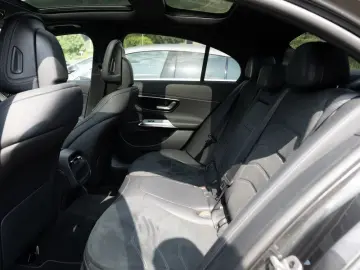 E 450 4M AMG-Sport DIGITAL 360 Pano Distr 19'