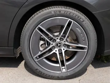 E 450 4M AMG-Sport DIGITAL 360 Pano Distr 19'