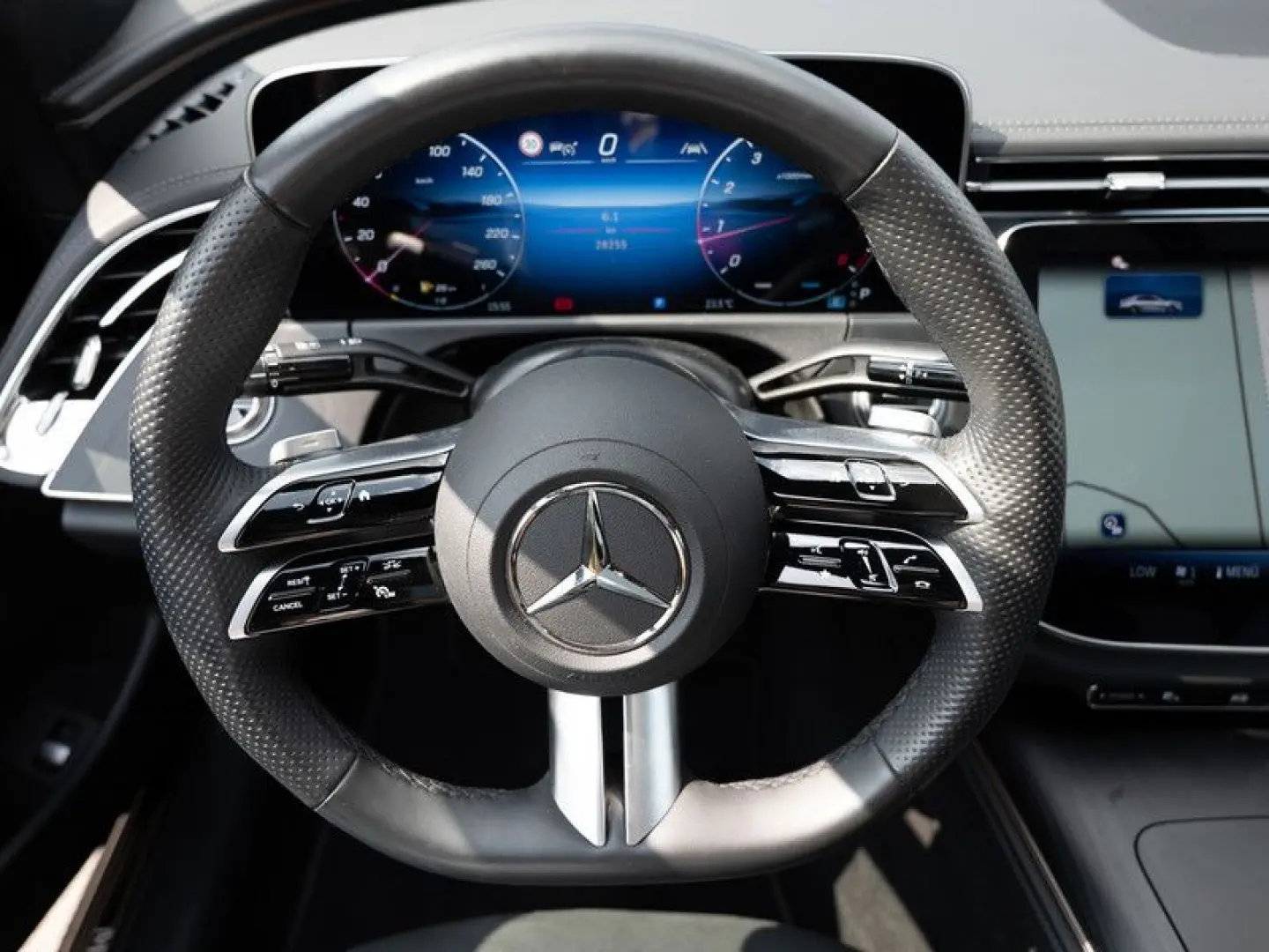 E 450 4M AMG-Sport DIGITAL 360 Pano Distr 19'