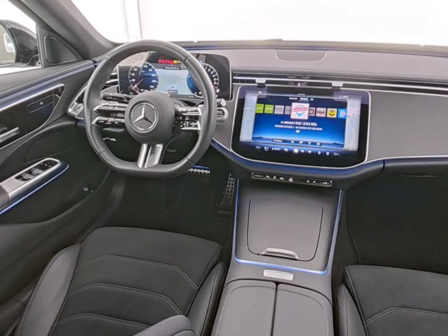 E 300 e AMG-Sport Pano Night Distr Keyl Totw 19'