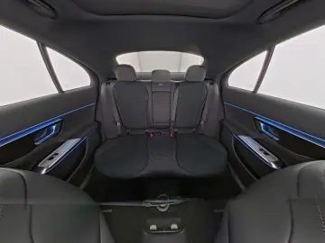 E 300 e AMG-Sport Pano Night Distr Keyl Totw 19'