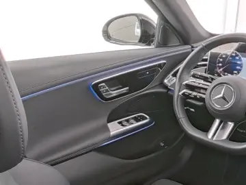 E 300 e AMG-Sport Pano Night Distr Keyl Totw 19'