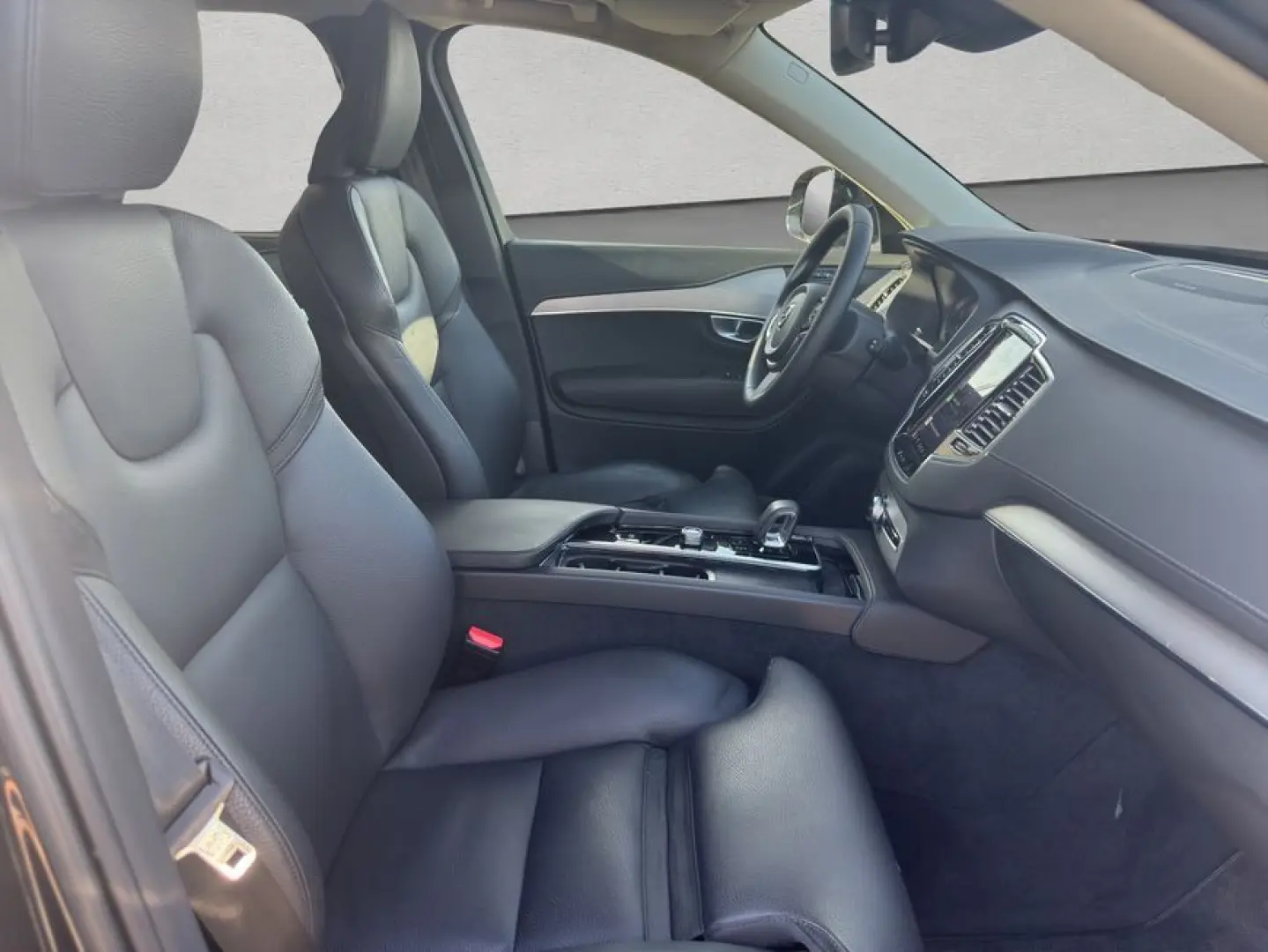 XC90 B5 AWD Plus-Bright