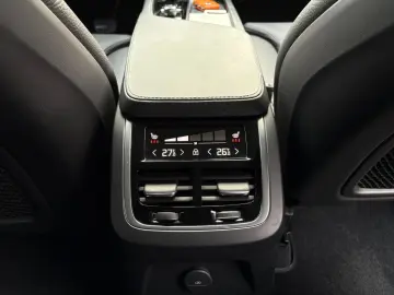 XC90 T8 AWD Plus Bright