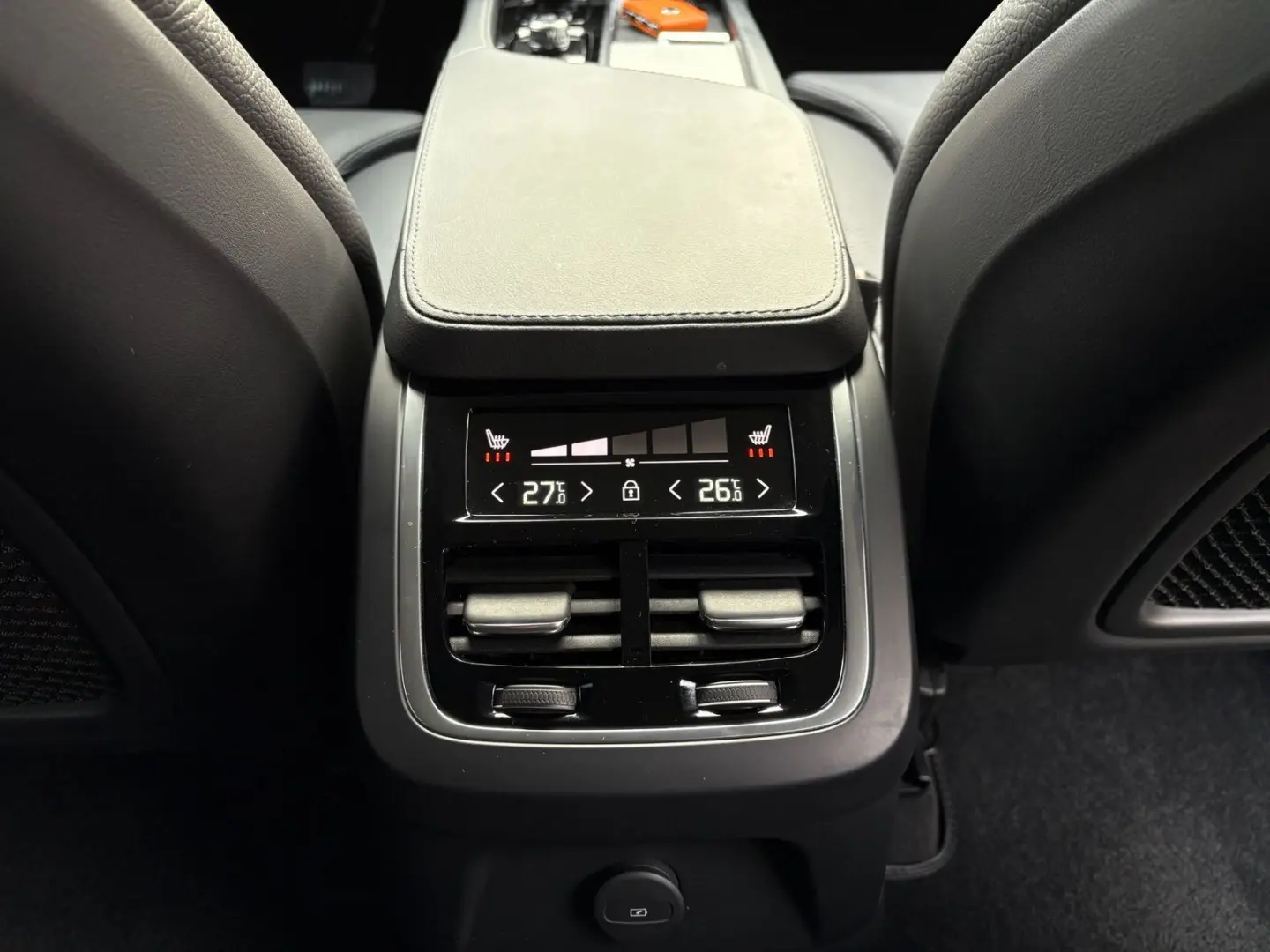 XC90 T8 AWD Plus Bright