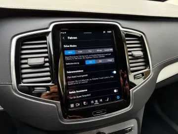 XC90 T8 AWD Plus Bright