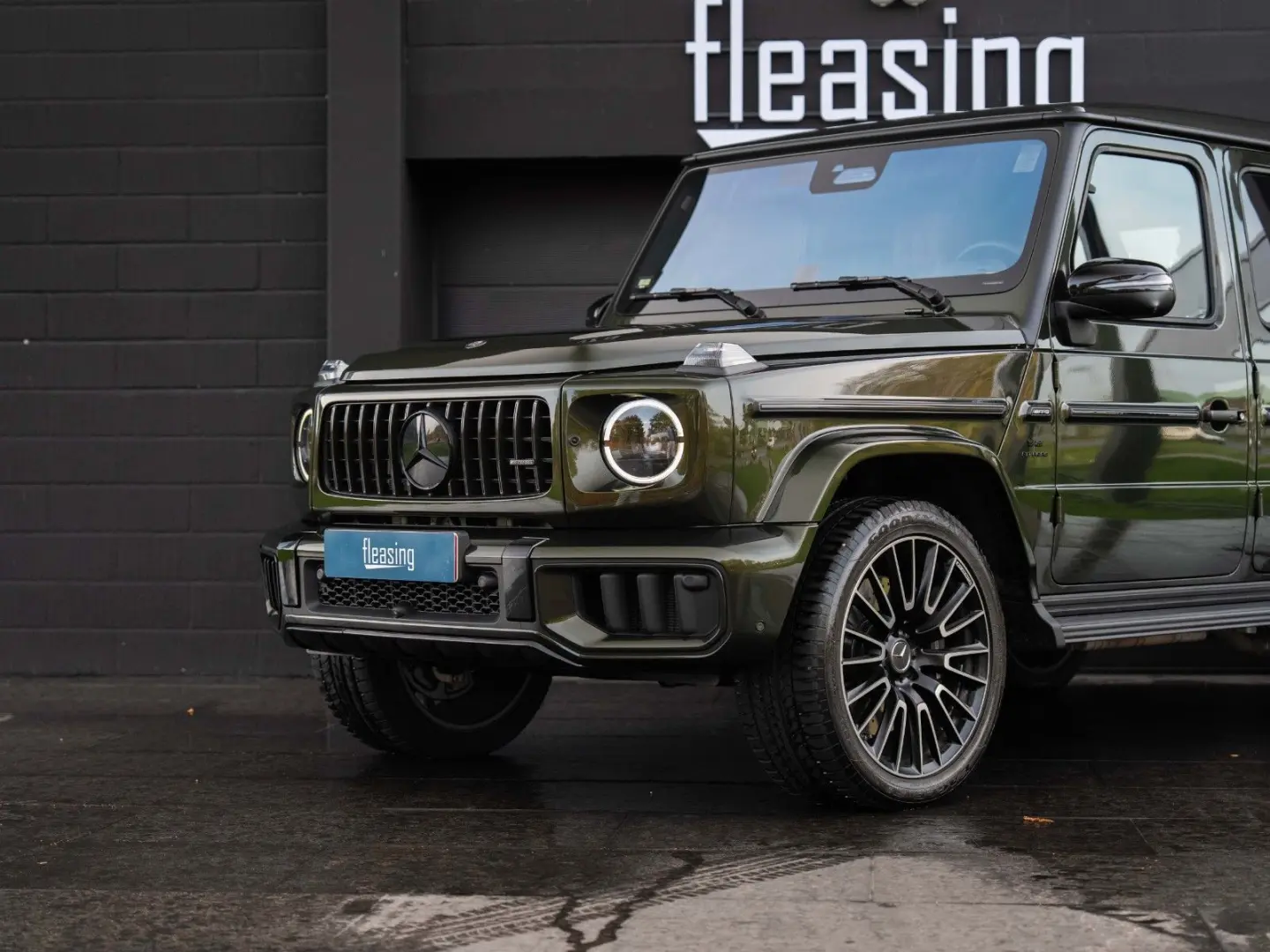 G 63 AMG  MY25 MANUFAKTUR WOODFLOOR AHK