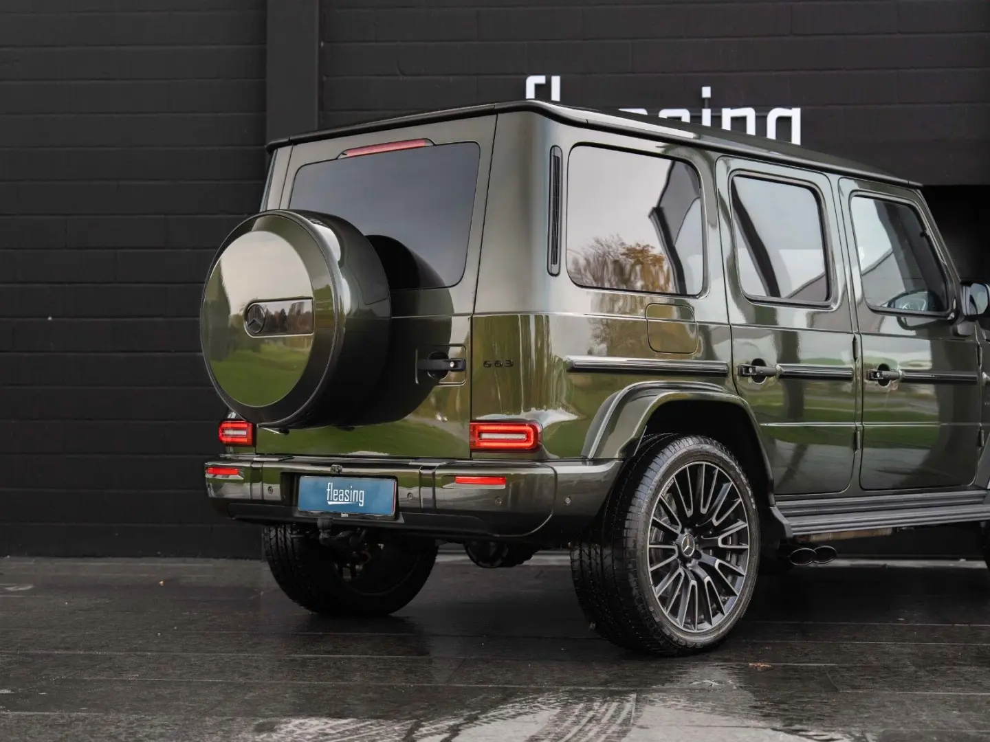 G 63 AMG  MY25 MANUFAKTUR WOODFLOOR AHK