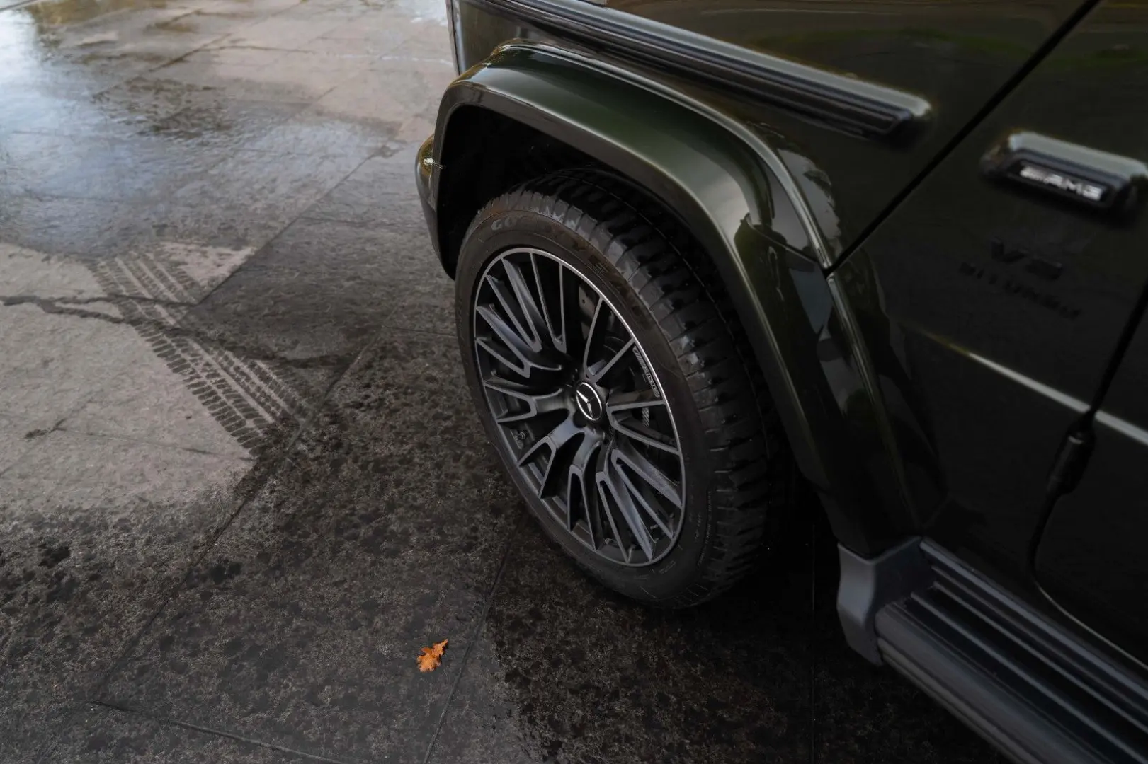 G 63 AMG  MY25 MANUFAKTUR WOODFLOOR AHK