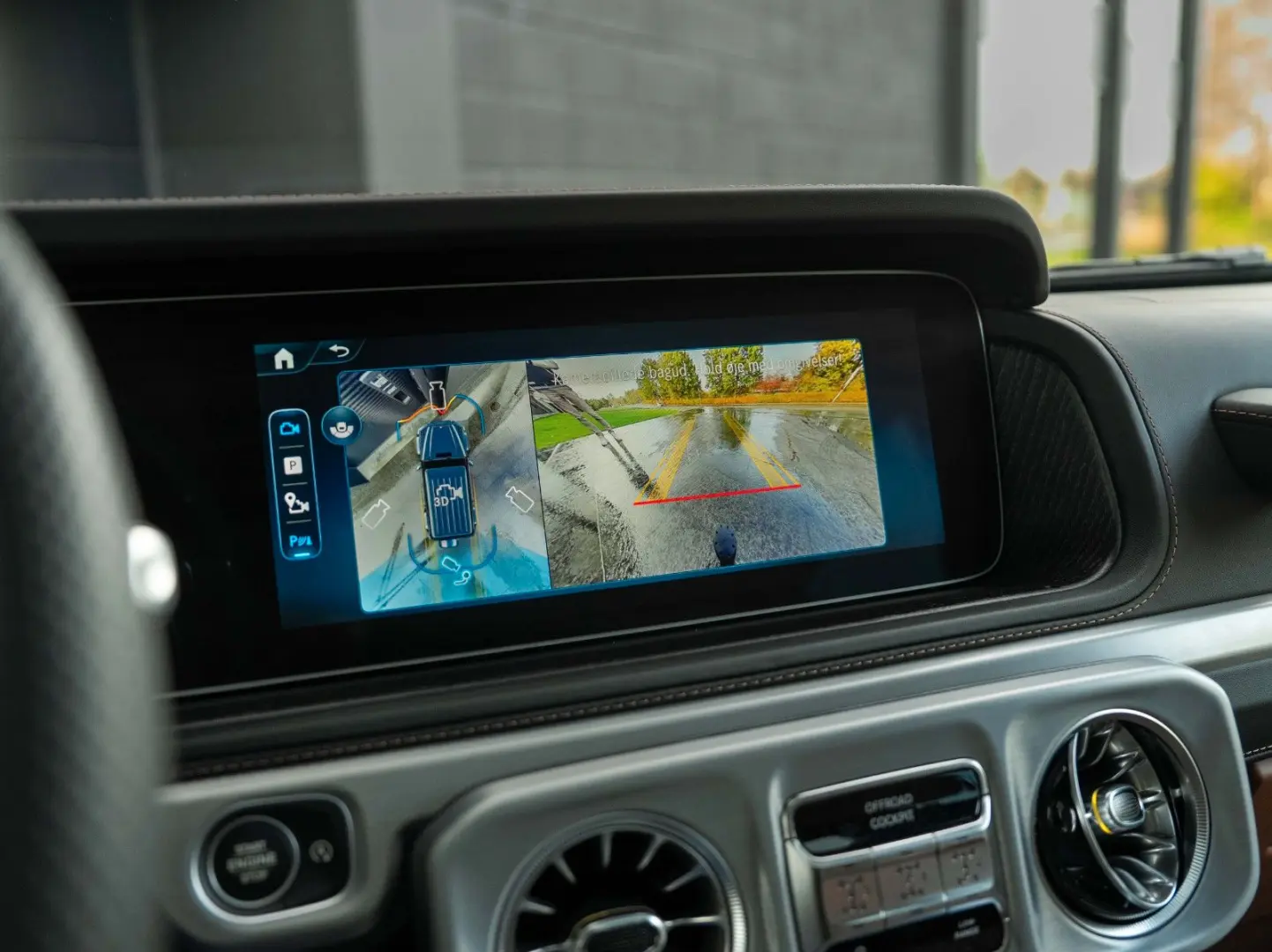 G 63 AMG  MY25 MANUFAKTUR WOODFLOOR AHK