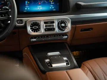 G 63 AMG  MY25 MANUFAKTUR WOODFLOOR AHK