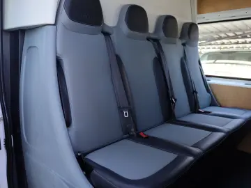 Peugeot Boxer 2.0 130 HP L2H2 cu 7 locuri