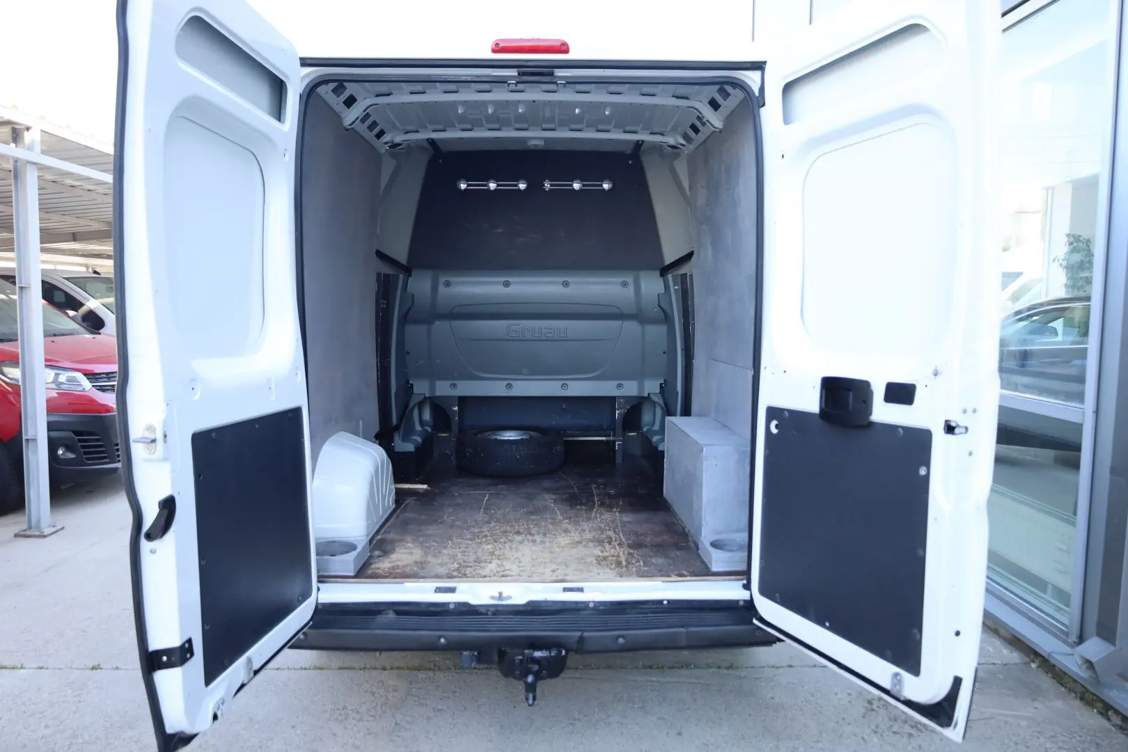 Peugeot Boxer 2.0 130 HP L2H2 cu 7 locuri