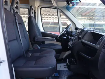 Peugeot Boxer 2.0 130 HP L2H2 cu 7 locuri