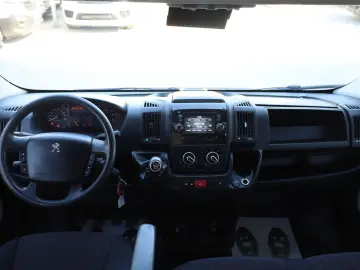 Peugeot Boxer 2.0 130 HP L2H2 cu 7 locuri