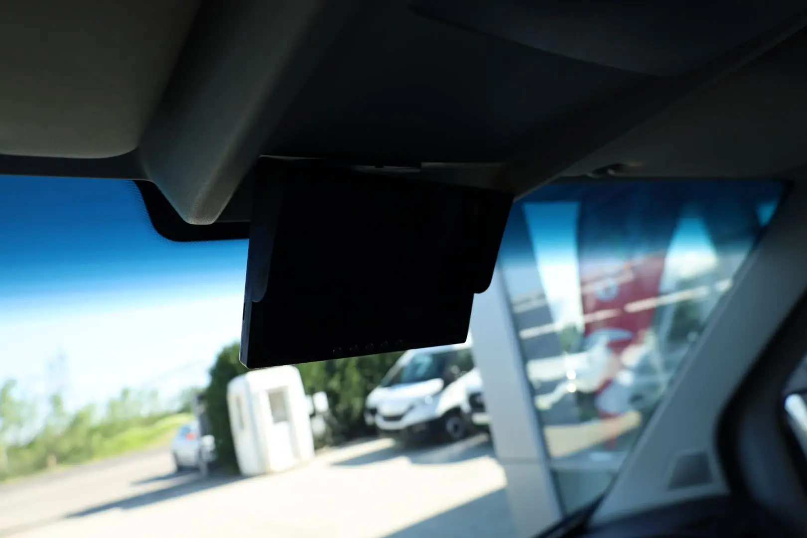 Peugeot Boxer 2.0 130 HP L2H2 cu 7 locuri