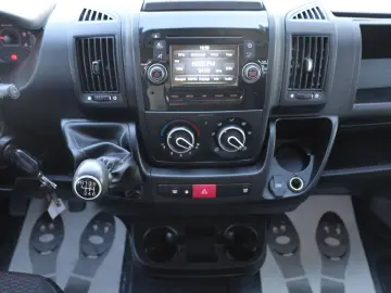 Peugeot Boxer 2.0 130 HP L2H2 cu 7 locuri