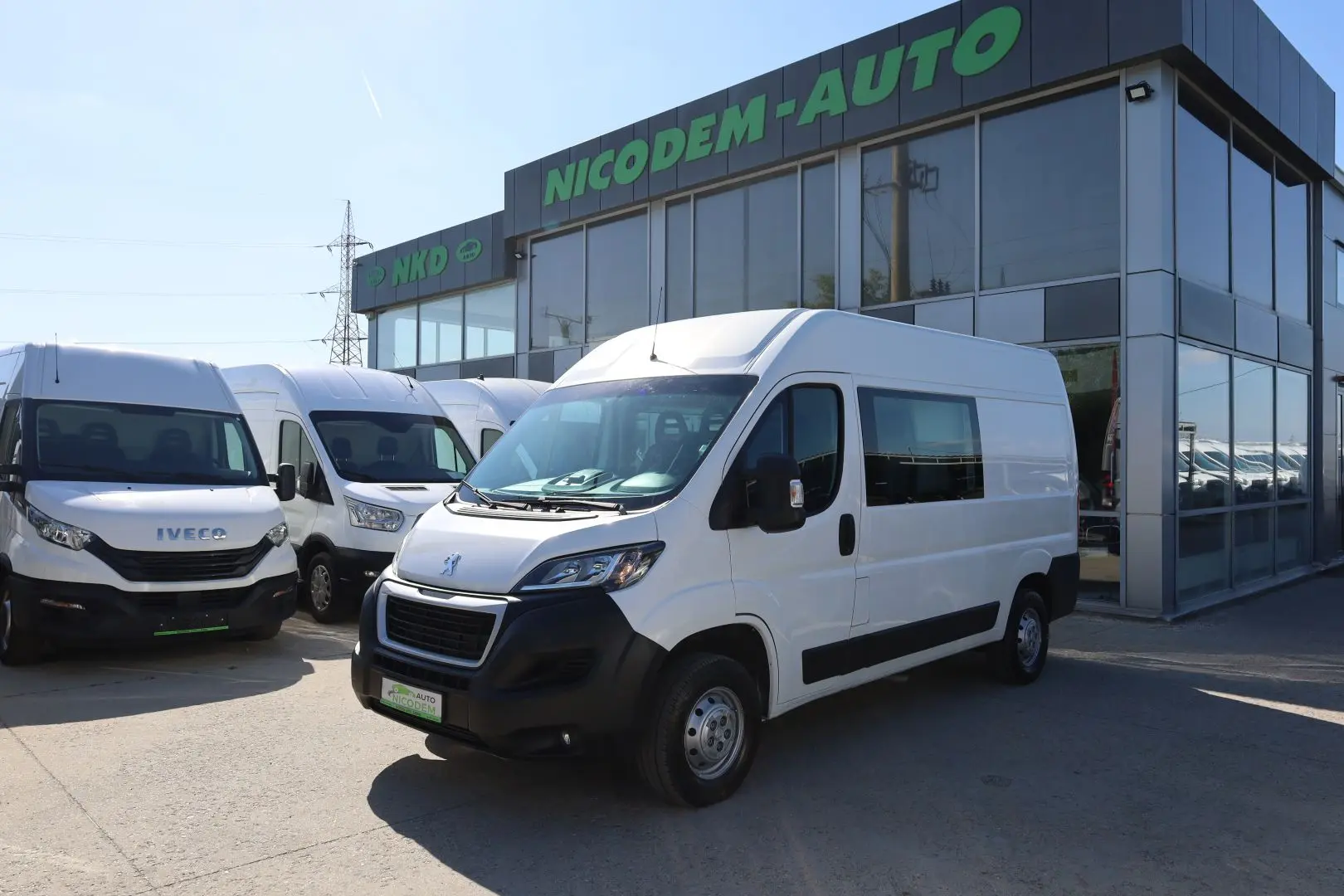 Peugeot Boxer 2.0 130 HP L2H2 cu 7 locuri