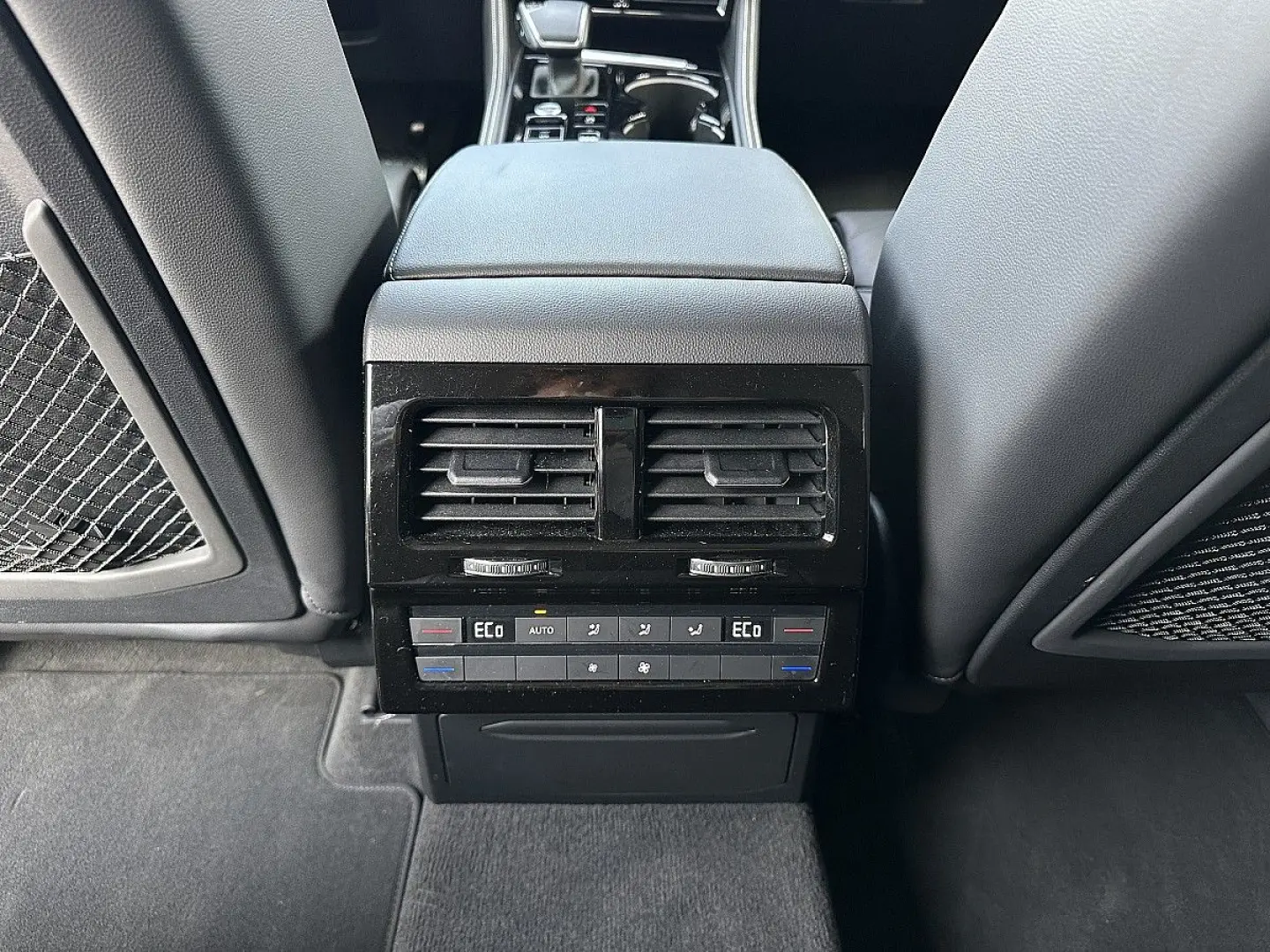 Touareg 4Motion V6 TDI SCR 4Me Aut. Luftfahrw...