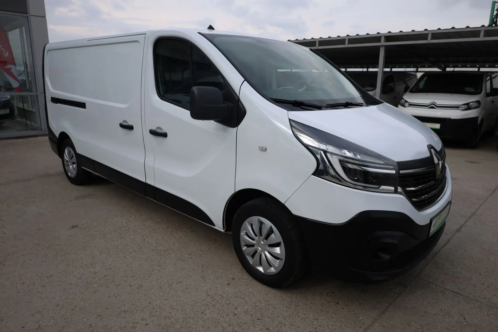 Renault Trafic L2H1 2.0D 120CP