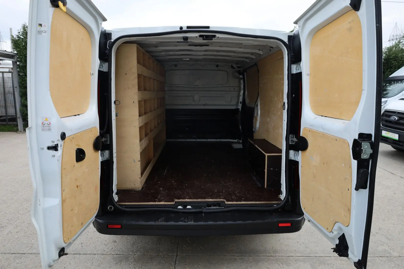 Renault Trafic L2H1 2.0D 120CP