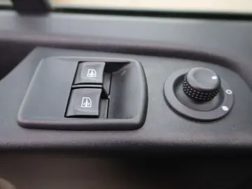 Renault Trafic L2H1 2.0D 120CP