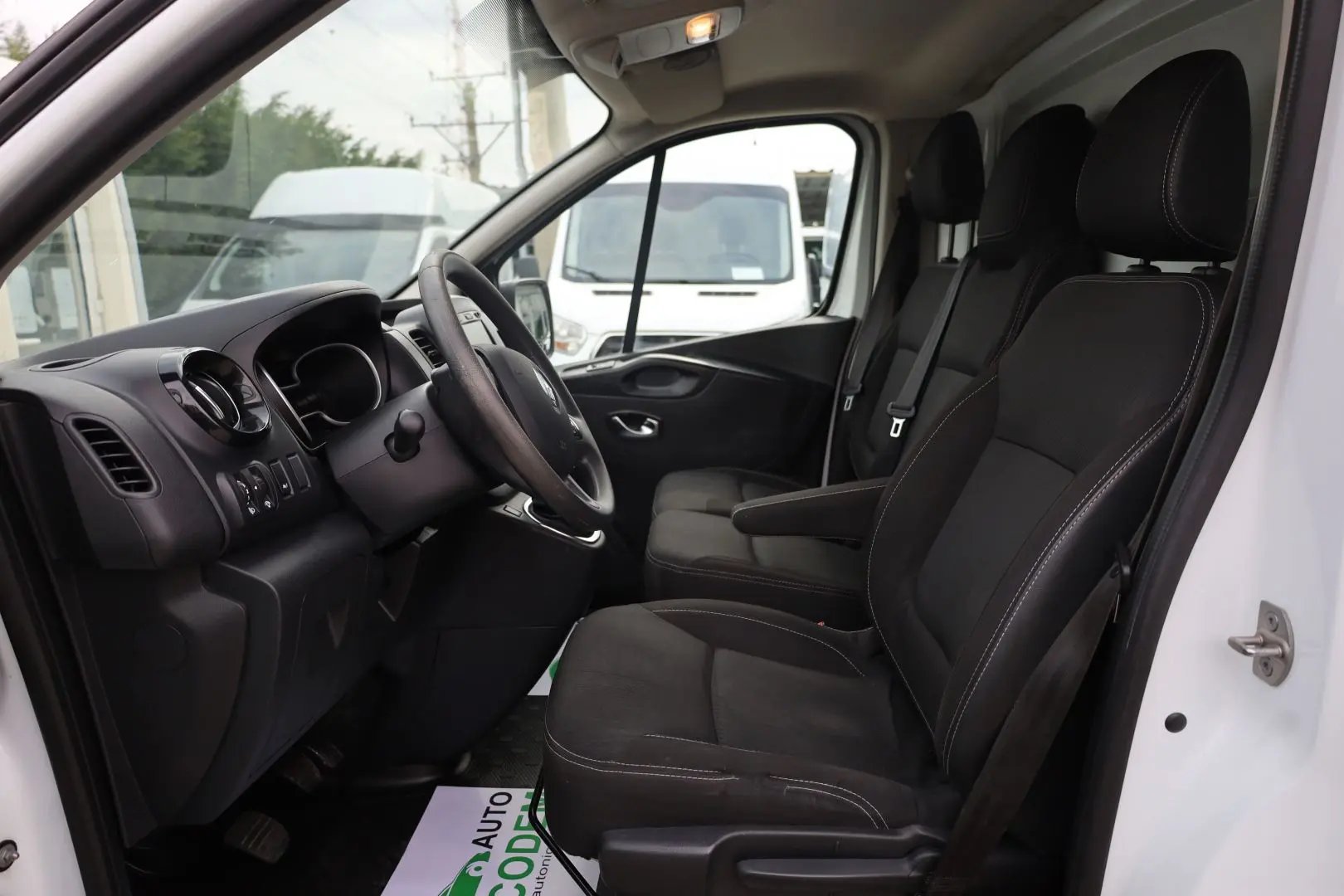 Renault Trafic L2H1 2.0D 120CP