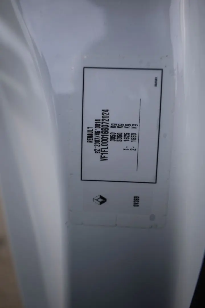 Renault Trafic L2H1 2.0D 120CP