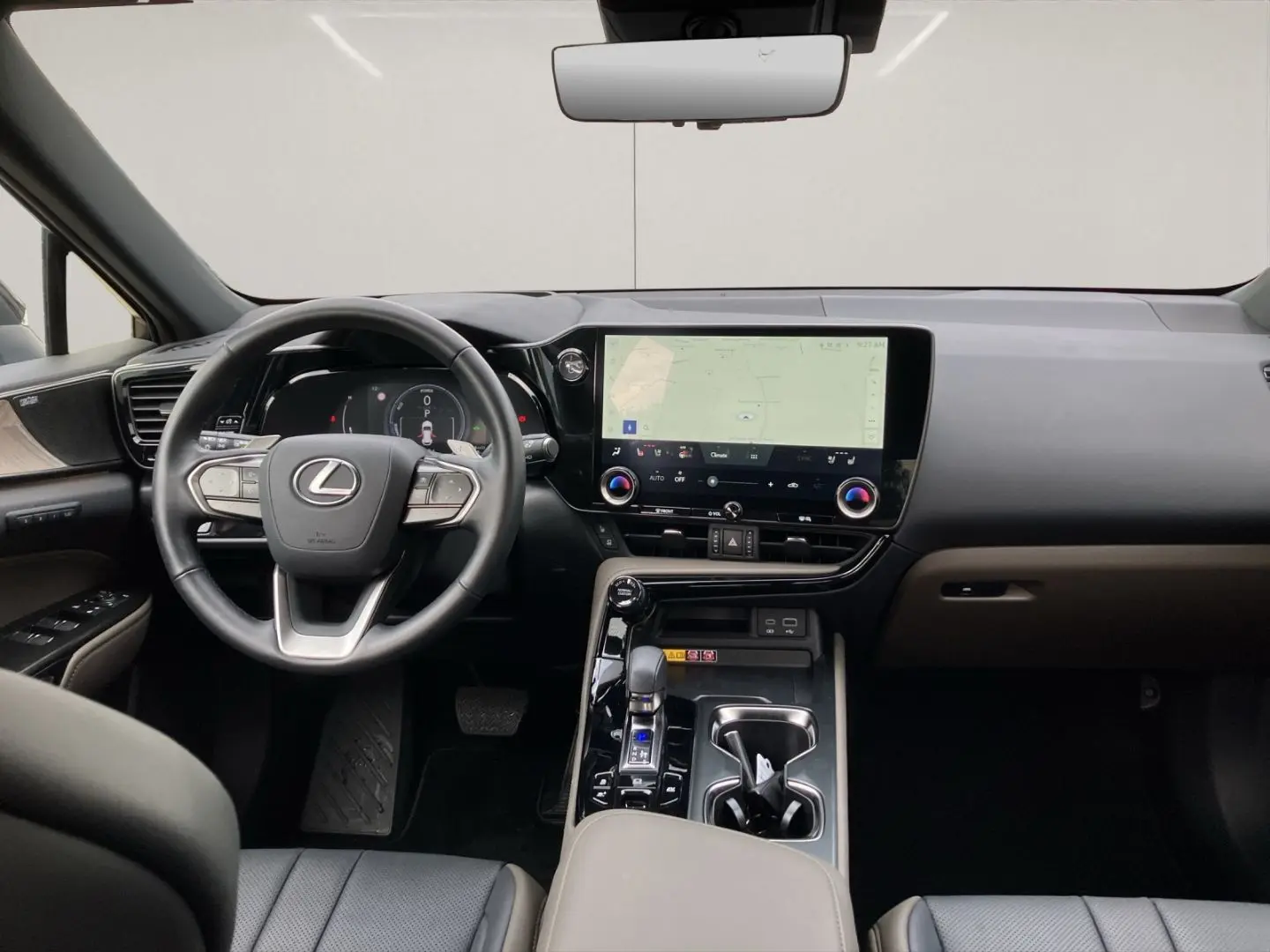 NX 350h E-Four OVETRAIL PANO 8FACH BEREIFT !!