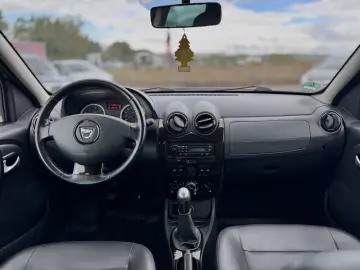 Dacia Duster – 2011