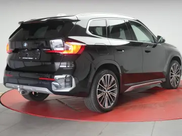 X1 xDrive23d xLine