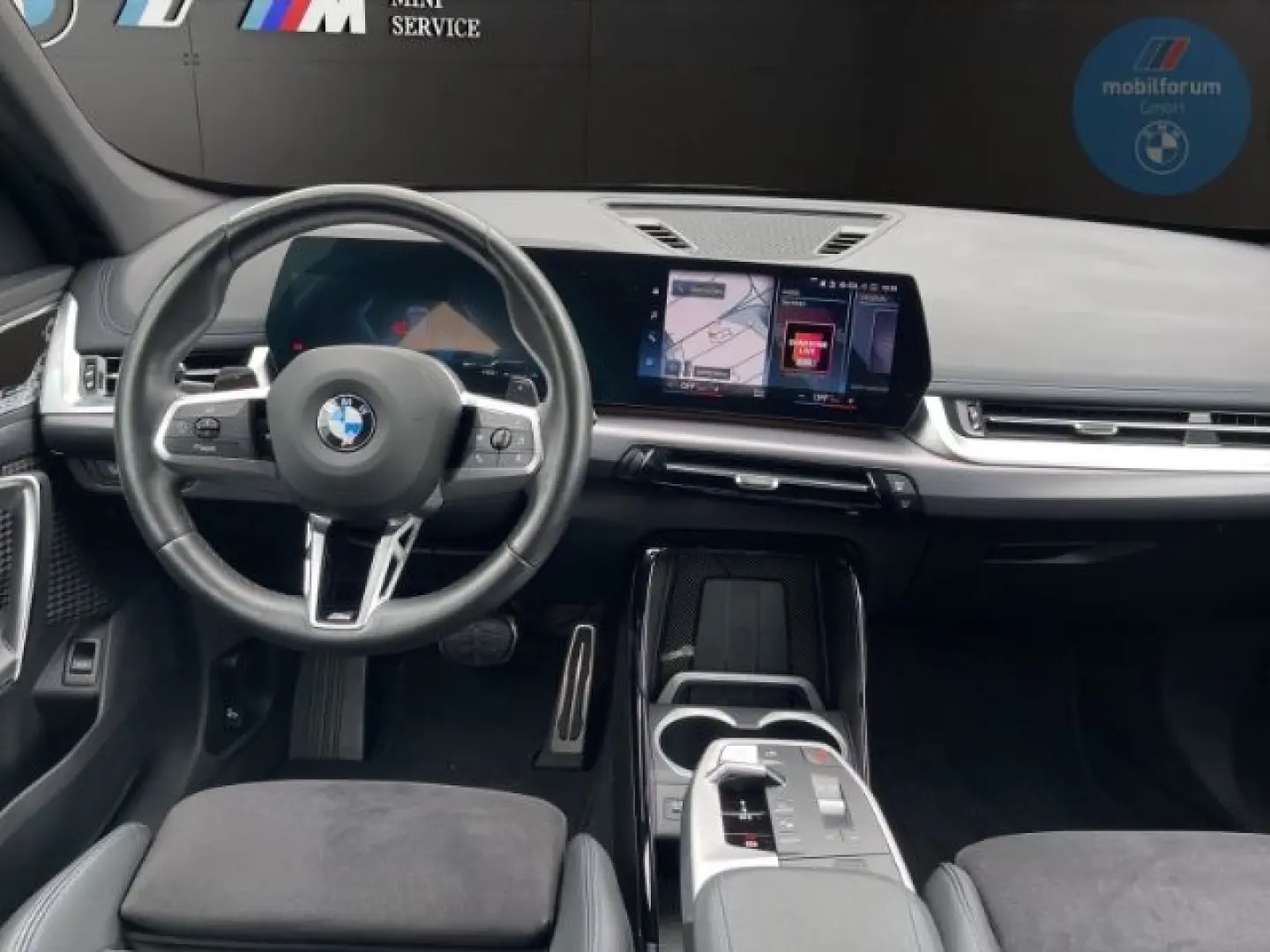 X1 xDrive20d M-Sport ACC