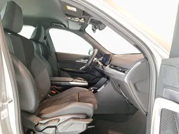 X1 xDr 25e M SPORT AdLED SpoSi Kamera Da  St Go